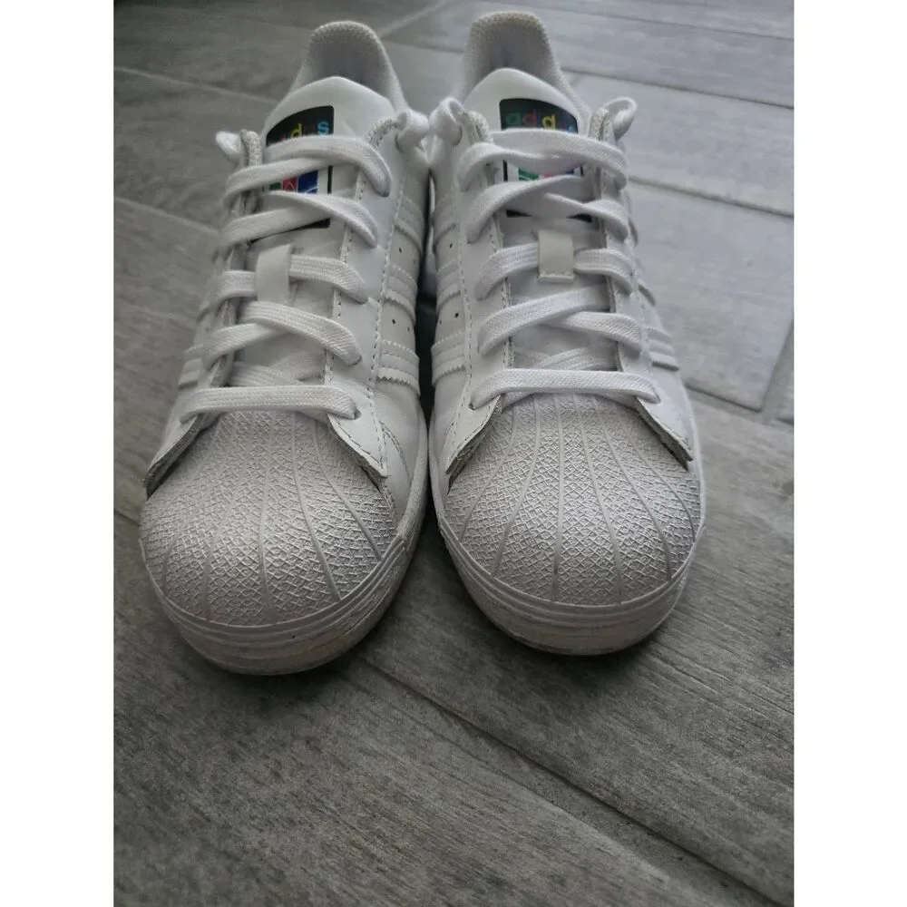 Women's Adidas Original Superstar Sneakers‎ White Red Green Blue Size 5